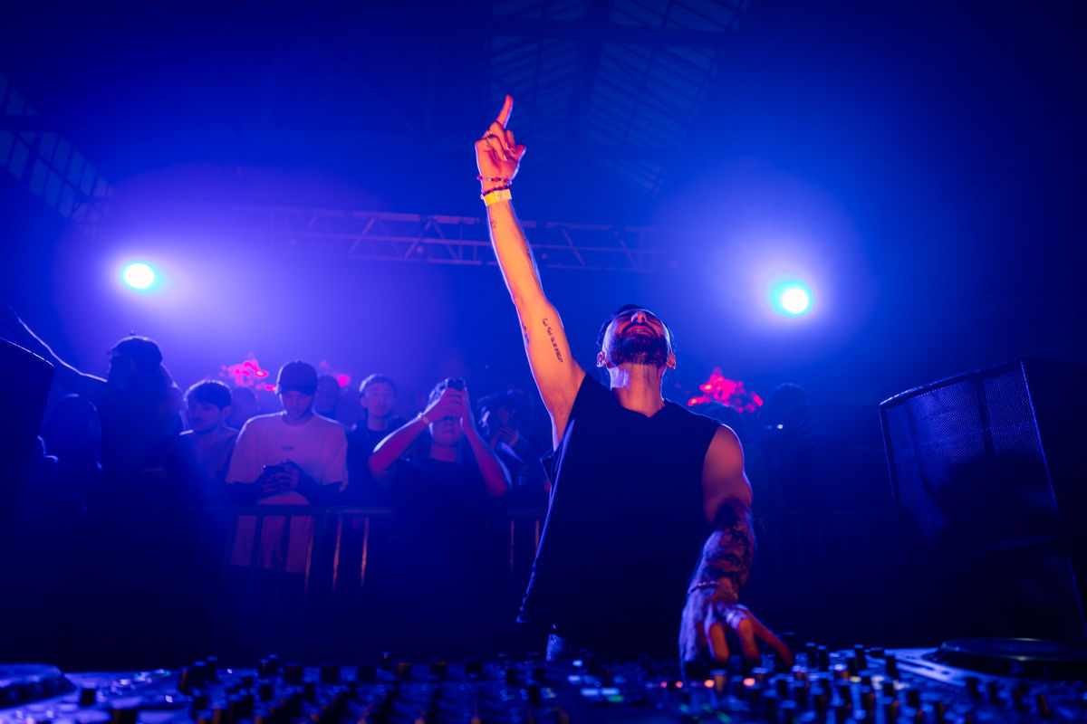 Loading... just a sec